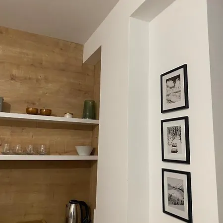 Iskra Mont Apartment